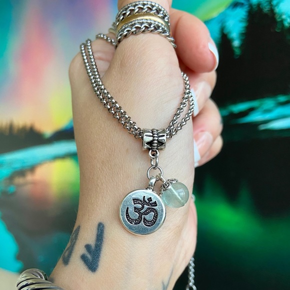 Stainless steel double chain om sign & fluorite - Picture 4 of 10